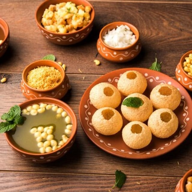 Panni Puri.